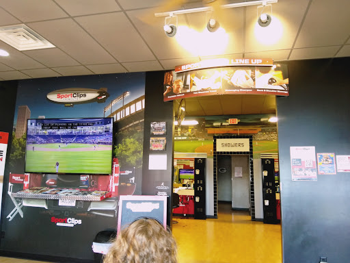 Hair Salon «Sport Clips Haircuts of Onalaska - Crossing Meadows», reviews and photos, 1230 Crossing Meadows Dr, Onalaska, WI 54650, USA