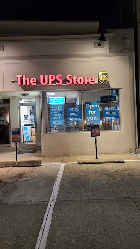 Shipping and Mailing Service «The UPS Store», reviews and photos, 11 S Angell St, Providence, RI 02906, USA