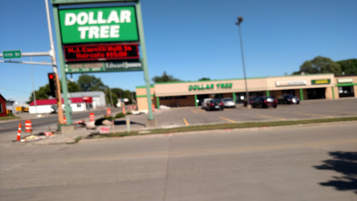 Dollar Store «Dollar Tree», reviews and photos, 110 11th St S, Moorhead, MN 56560, USA