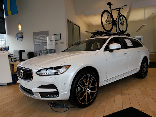 Used Car Dealer «Fields Volvo Cars Northfield», reviews and photos, 770 Frontage Rd, Northfield, IL 60093, USA