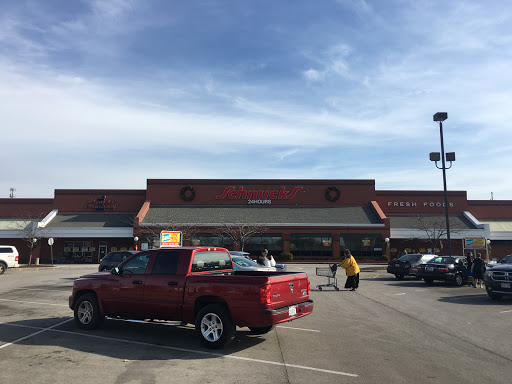 Grocery Store «Schnucks», reviews and photos, 200 N Vine St, Urbana, IL 61802, USA