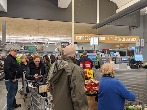 Grocery Store «Super Stop & Shop», reviews and photos, 446 Putnam Pike, Greenville, RI 02828, USA