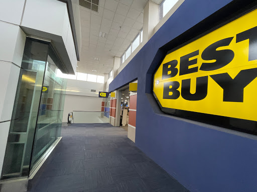 Electronics Store «Best Buy», reviews and photos, 100 Hawley Ln, Trumbull, CT 06611, USA