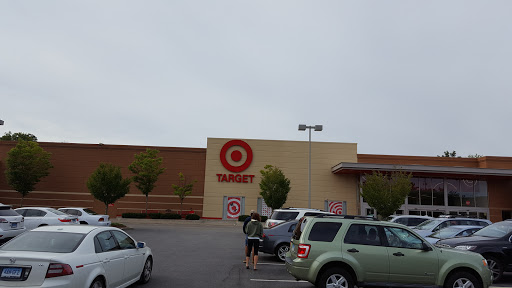 Target, 1922 E Main St, Torrington, CT 06790, USA, 