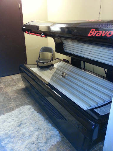 Beauty Salon «Radiant FX Salon & Day Spa», reviews and photos, 3808 1st Ave NE, Cedar Rapids, IA 52402, USA