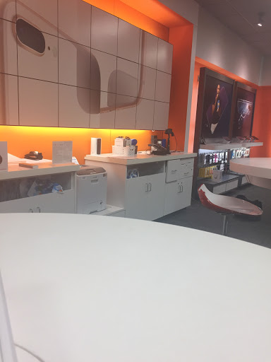 Cell Phone Store «AT&T», reviews and photos, 8601 Columbus Pike, Lewis Center, OH 43035, USA