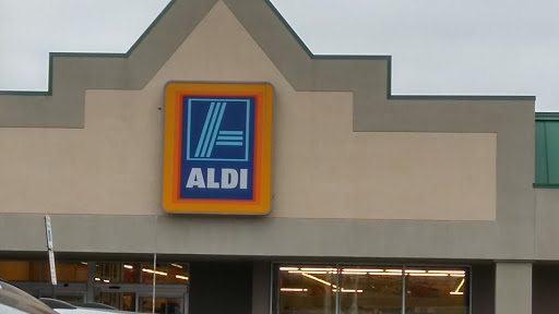 Supermarket «ALDI», reviews and photos, 772 Rostraver Rd, Belle Vernon, PA 15012, USA