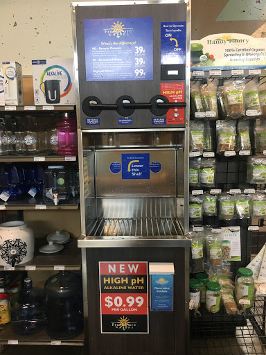 Grocery Store «Hendersonville Community Co-op and Deli», reviews and photos, 60 S Charleston Ln, Hendersonville, NC 28792, USA