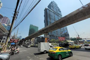 Sathon-Surasak Intersection image