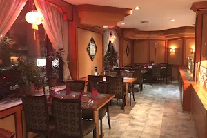 China Restaurant En Fu image