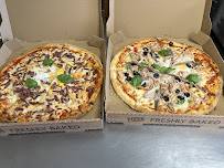 Plats et boissons du Pizzas à emporter PIZZERIA GOURMANDE SAINT-AY - n°1