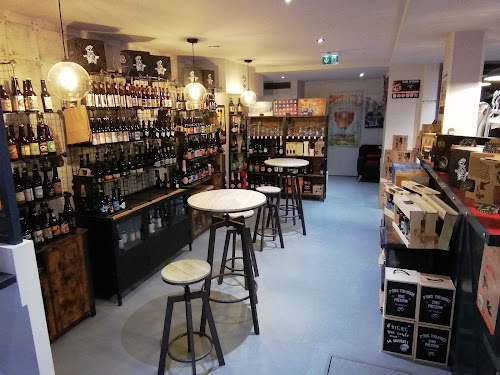 Pinball Café 'cave à bieres' à Niort