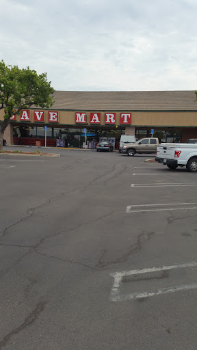 Supermarket «Save Mart Supermarkets», reviews and photos, 260 California 65, Lindsay, CA 93247, USA