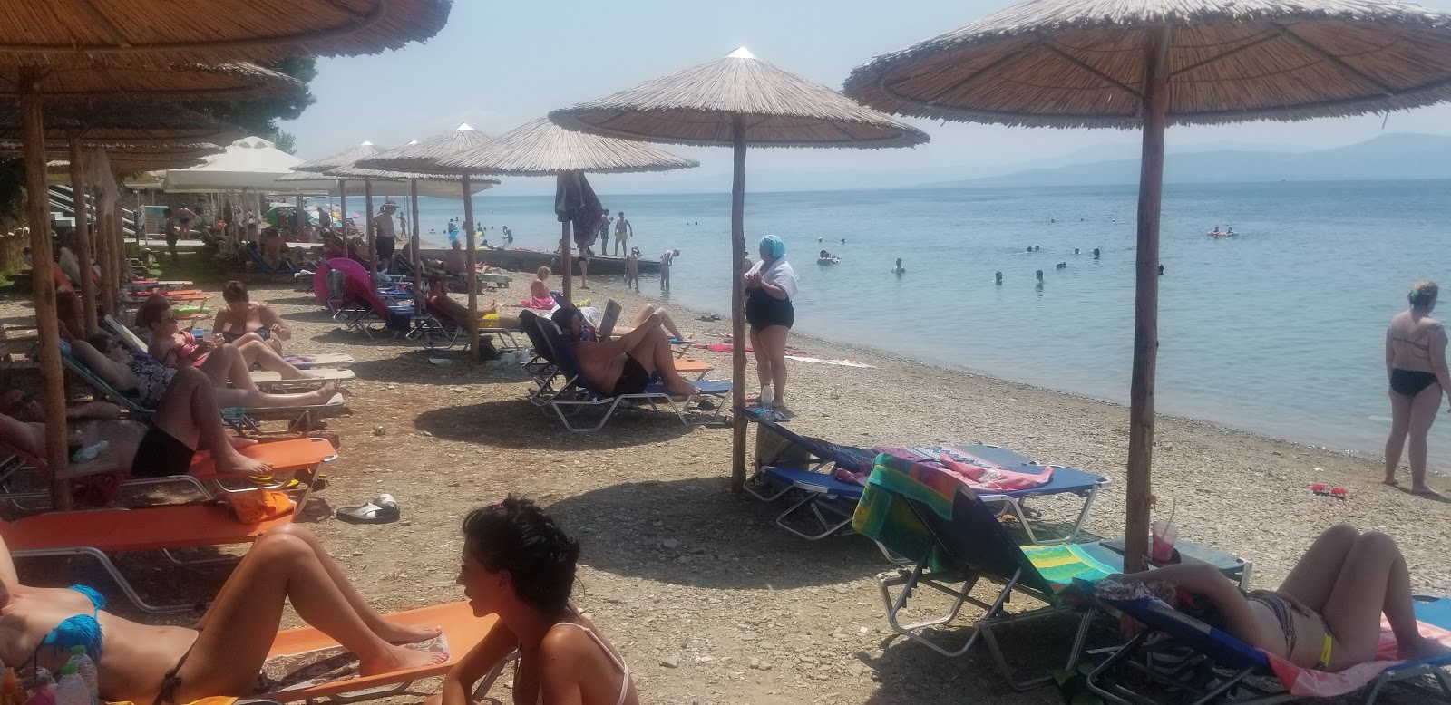 Foto de Loutra Edipsou 2 beach com pequena baía