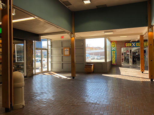 Shopping Mall «New Landing Mall», reviews and photos, Troost Ave & E Meyer Blvd, Kansas City, MO 64131, USA