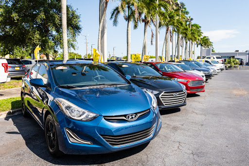 Car Dealer «High Q Auto», reviews and photos, 747 N State Rd 7, Plantation, FL 33317, USA