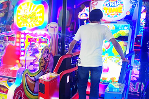 Skygamers Play Zone image