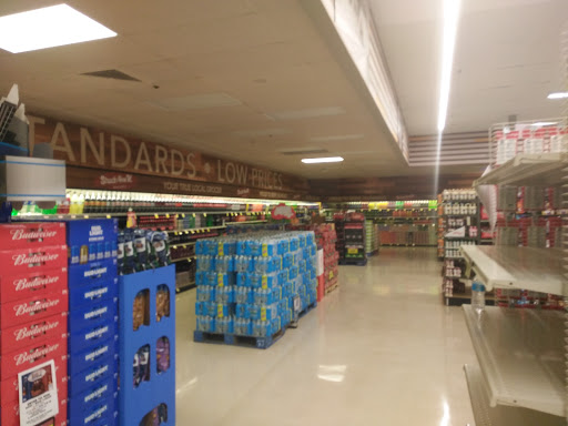 Grocery Store «Strack & VanTil Food Market», reviews and photos, 2168 W US Hwy 30, Valparaiso, IN 46385, USA