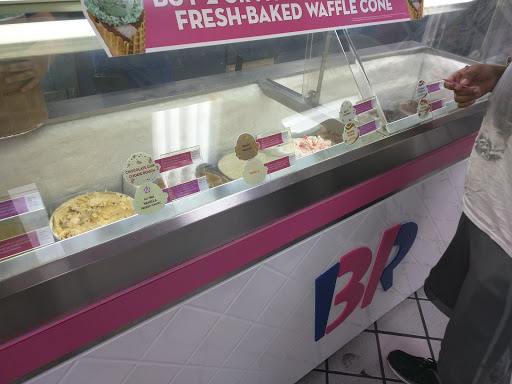 Ice Cream Shop «Baskin-Robbins», reviews and photos, 3064 Ross Clark Cir, Dothan, AL 36301, USA