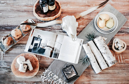 Holland House Interiors, 109 N Central Ave, Orange City, IA 51041, USA, 