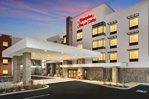 Hampton Inn & Suites Napa image