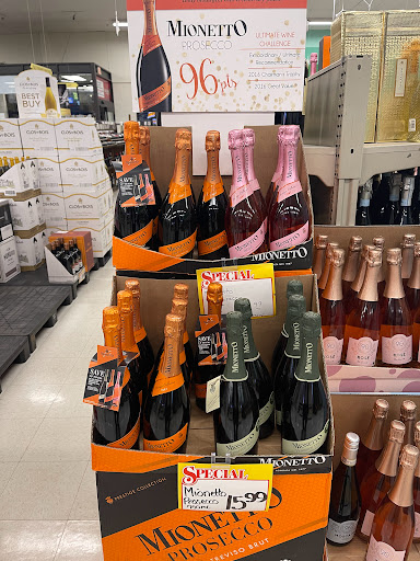 Liquor Store «Connecticut Beverage Mart», reviews and photos, 955 Washington St, Middletown, CT 06457, USA