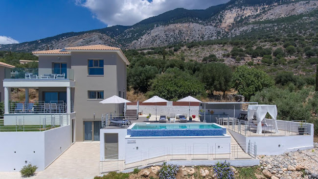 Mantas Real Estate - Αργοστόλι