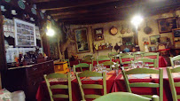 Atmosphère du Restaurant français Auberge des Cerfs de Kerfulus à Cléguérec - n°2