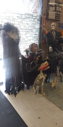 Thrift Store «Goodwill Donation Xpress», reviews and photos, 7800 South US Highway 17/92 #164, Casselberry, FL 32730, USA