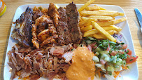 Plats et boissons du Restaurant turc Mama Döner à Saint-Denis - n°6