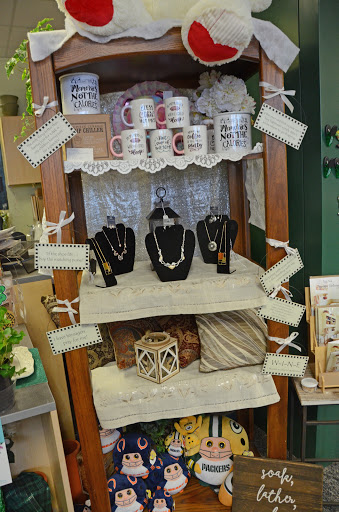 Florist «Chapel Hill Florist», reviews and photos, 2913 IL-120, McHenry, IL 60051, USA