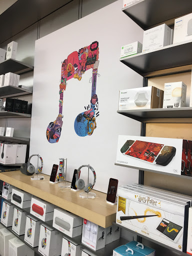 Computer Store «Apple Stonebriar», reviews and photos, 2601 Preston Rd, Frisco, TX 75034, USA
