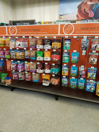 Pet Supply Store «Petco Animal Supplies», reviews and photos, 11147 Park Blvd N, Seminole, FL 33772, USA