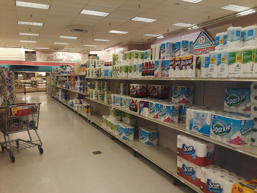 Grocery Store «Winn-Dixie», reviews and photos, 5428 Dogwood Dr, Milton, FL 32570, USA