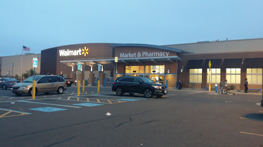 Discount Store «Walmart», reviews and photos, 4368 Chantilly Shopping Center, Chantilly, VA 20151, USA
