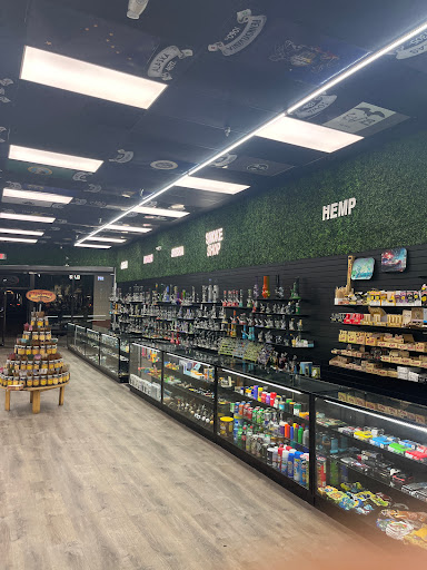 Tobacco Shop «Orlando Smoke Shop Fun Spot», reviews and photos, 5531 International Dr, Orlando, FL 32819, USA