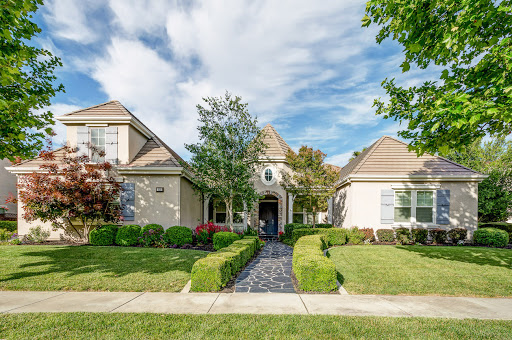 Doug Buenz REALTOR - 680 Doug Buenz Group image