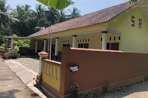 Ilham Guest House image