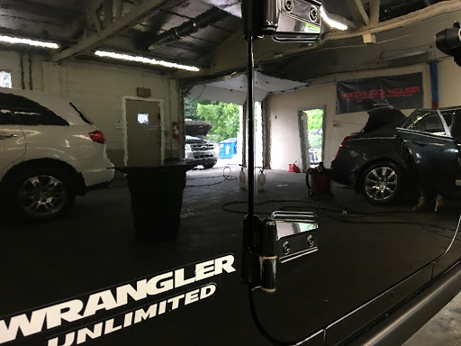 Fresh-N-Kleen Auto Detail en New Philadelphia