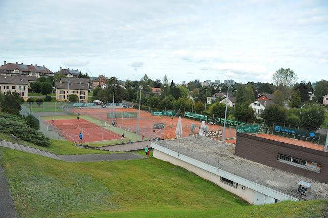 Rezensionen über Tennis-Club La Chaux-de-Fonds in La Chaux-de-Fonds - Fitnessstudio