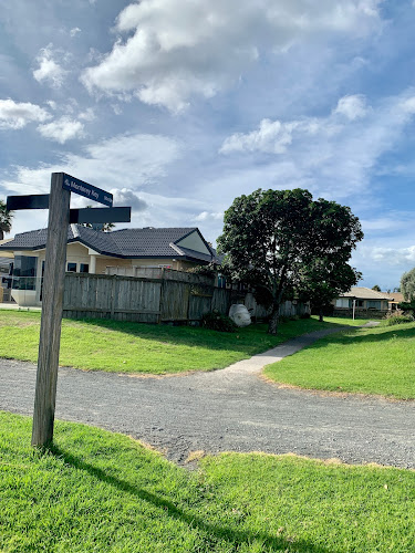 Comments and reviews of Papamoa Village Park