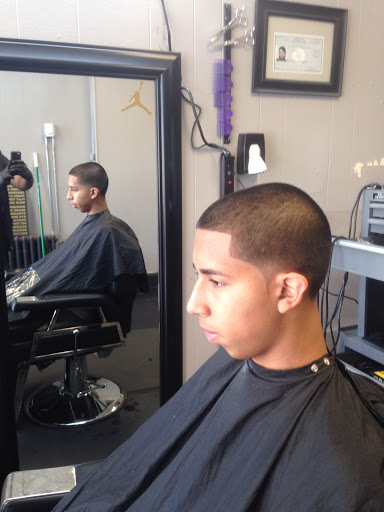 Barber Shop «THE BARBER SHOP», reviews and photos, 462 Broadway #2, Monticello, NY 12701, USA