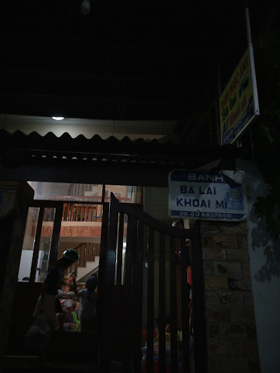 Cửa Hàng Bánh Bà Lai