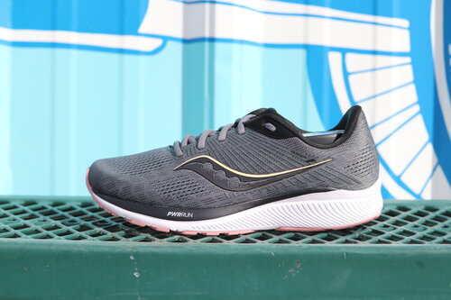 Running Store «Peak Performance - The Running Store», reviews and photos, 519 N 78th St, Omaha, NE 68114, USA