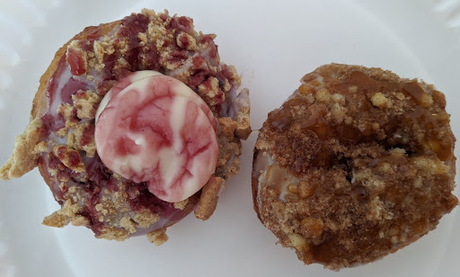 Donut Shop «Peace, Love and Little Donuts of Bethel Park», reviews and photos, 100 Broughton Rd, Bethel Park, PA 15102, USA