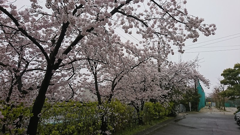 蟹江町立学戸小学校