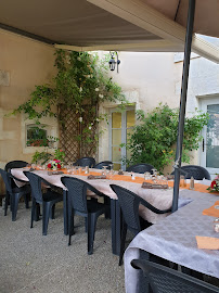 Atmosphère du Restaurant Aux Délices du Terroir à Criteuil-la-Magdeleine - n°5