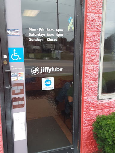 Auto Repair Shop «Jiffy Lube», reviews and photos, 1118 S Scatterfield Rd, Anderson, IN 46012, USA