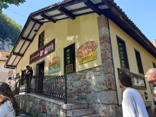 Información y opiniones sobre La Reconquista Bar-Sidrería de Cangas De Onís