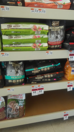 Pet Supply Store «Pet Supplies Plus», reviews and photos, 2982 S Illinois 83, Mundelein, IL 60060, USA